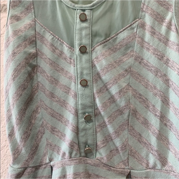 SLEEVELESS Peplum Blouse Top UO Chevron Striped XS - Picture 6 of 7